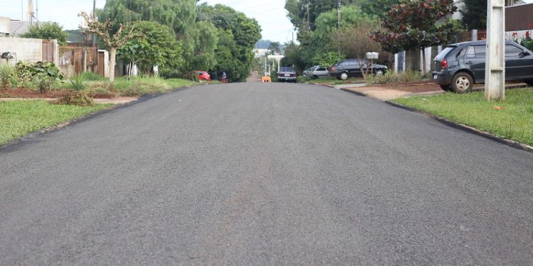 Começaram as obras de pavimentação no Jardim Tropical