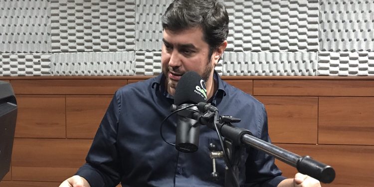 Cesar Silvestri Filho se mostra como alternativa ao governo do Paraná