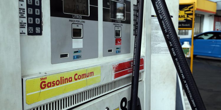 Procon-PR orienta sobre as novas regras para apresentação dos preços dos combustíveis