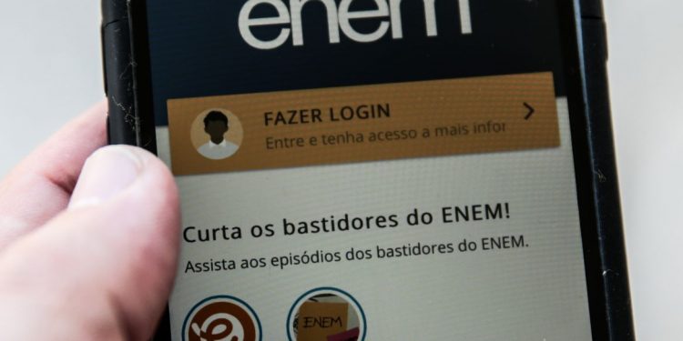 Prazo para pagamento da taxa de inscrição do Enem encerra hoje, 27