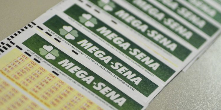 Mega-Sena sorteia nesta terça-feira prêmio estimado em R$ 120 milhões