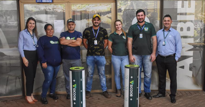 Governo Municipal de SMI e Sicoob desenvolvem projeto para recolha de pilhas e baterias