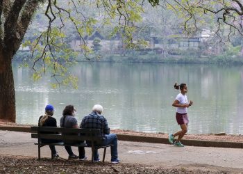 Inmet alerta para frente fria no Sul e Sudeste neste fim de semana