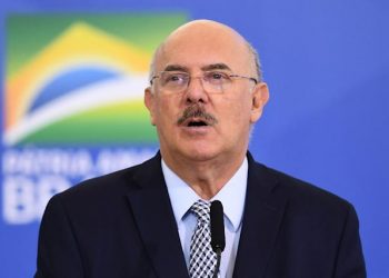 PF prende ex-ministro da Educação no caso do escândalo dos pastores