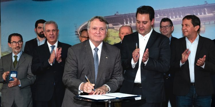 Na Itaipu, Governo do Paraná anuncia Museu de Arte Internacional em Foz