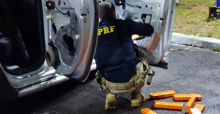 PRF apreende skunk, maconha e crack na BR-277, no oeste do Paraná
