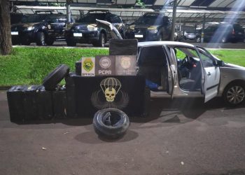 PF apreende caixas de cigarros e pneus contrabandeados