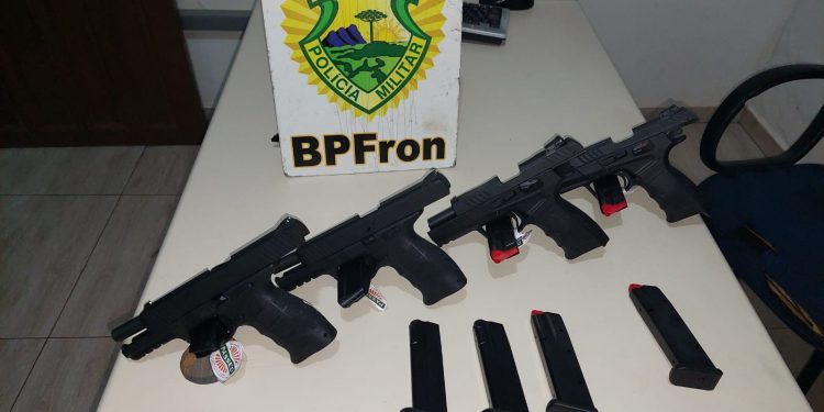 Armas de fogo são apreendidas em ônibus interestadual que saía de Foz