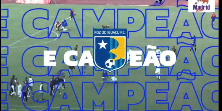 Foz vence Aruko e conquista primeiro título da sua história