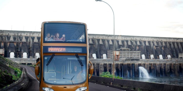 Turismo de Itaipu prepara operação especial para feriado prolongado de Corpus Christi