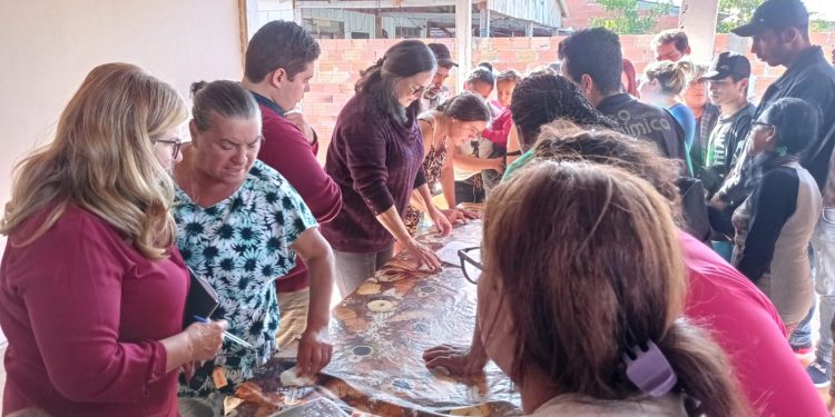 Famílias que serão reassentadas no Bubas tiram dúvidas sobre processo