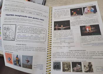 Novas apostilas são entregues às escolas da rede municipal de ensino
