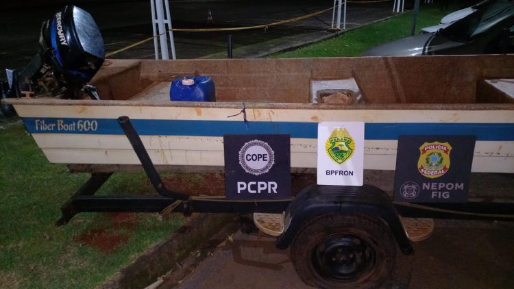 Ação integrada apreende drogas, embarcação e drogas no Lago de Itaipu