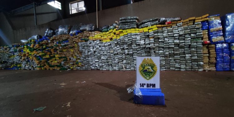 Polícia Militar apreende mais de 1 tonelada de maconha no Bairro Três Lagoas