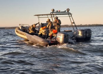 BPFRON e Marinha Paraguaia realizaram patrulhamento náutico no Lago de Itaipu