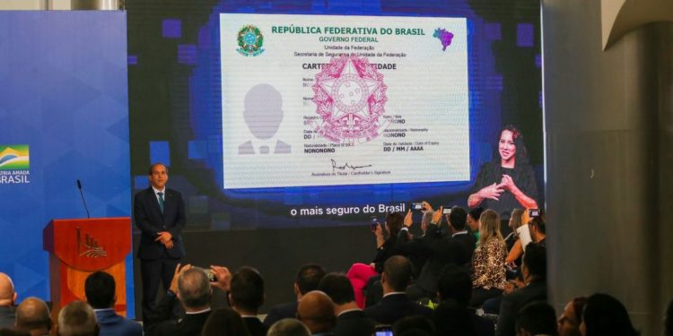 Identidade Nacional estará disponível no Paraná a partir de agosto