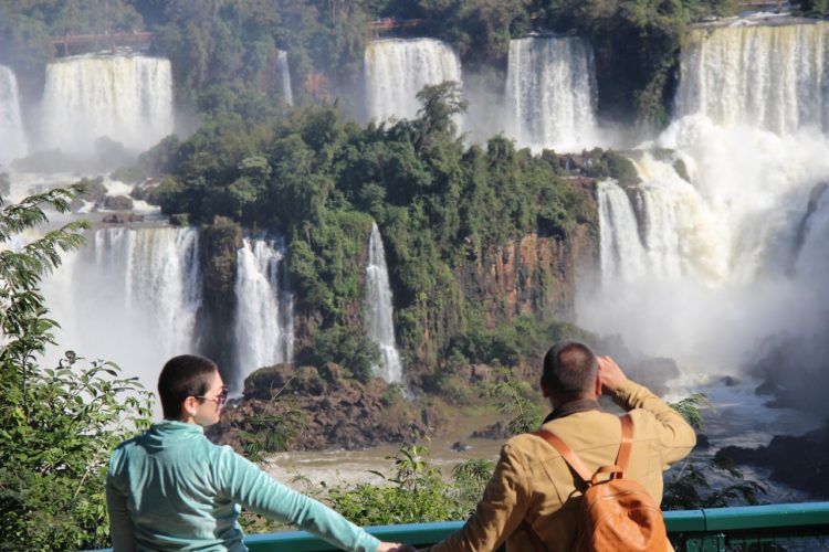 Parque Nacional do Iguaçu recebeu cerca de 25 mil visitantes no feriadão de Corpus Christi