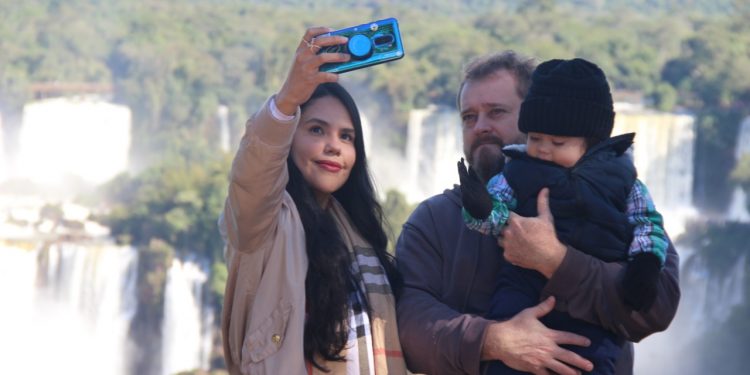 Parque Nacional do Iguaçu recebeu cerca de 25 mil visitantes no feriadão de Corpus Christi