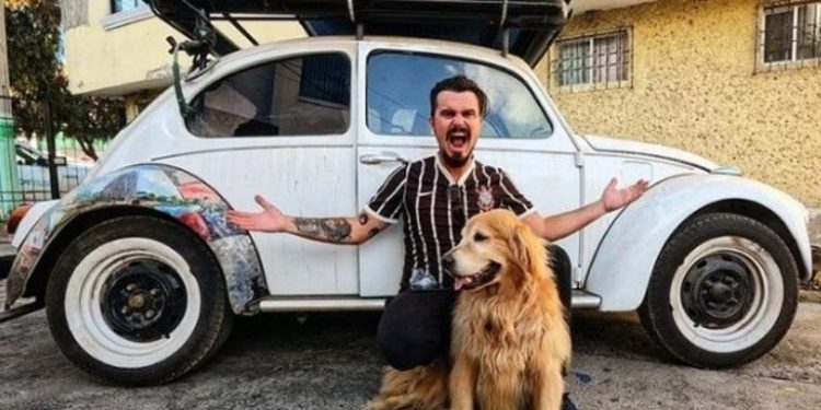 Corpo do influencer Jesse Koz é cremado em Balneário Camboriú