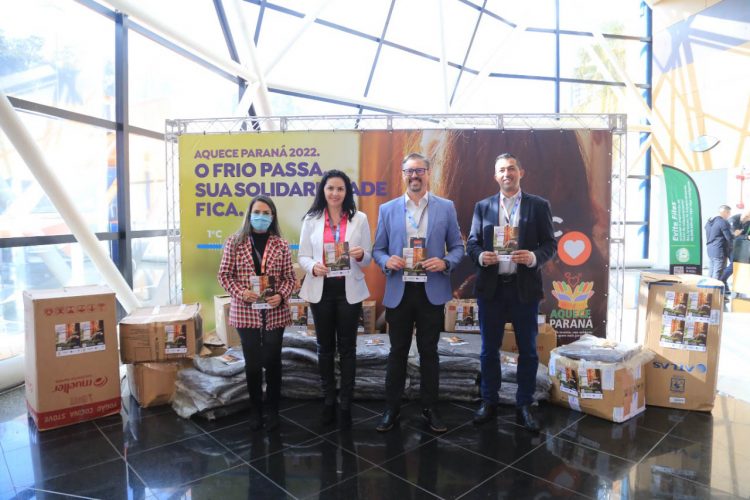 Campanha Aquece Paraná chega ao fim com mais de 40 mil peças de roupa arrecadadas