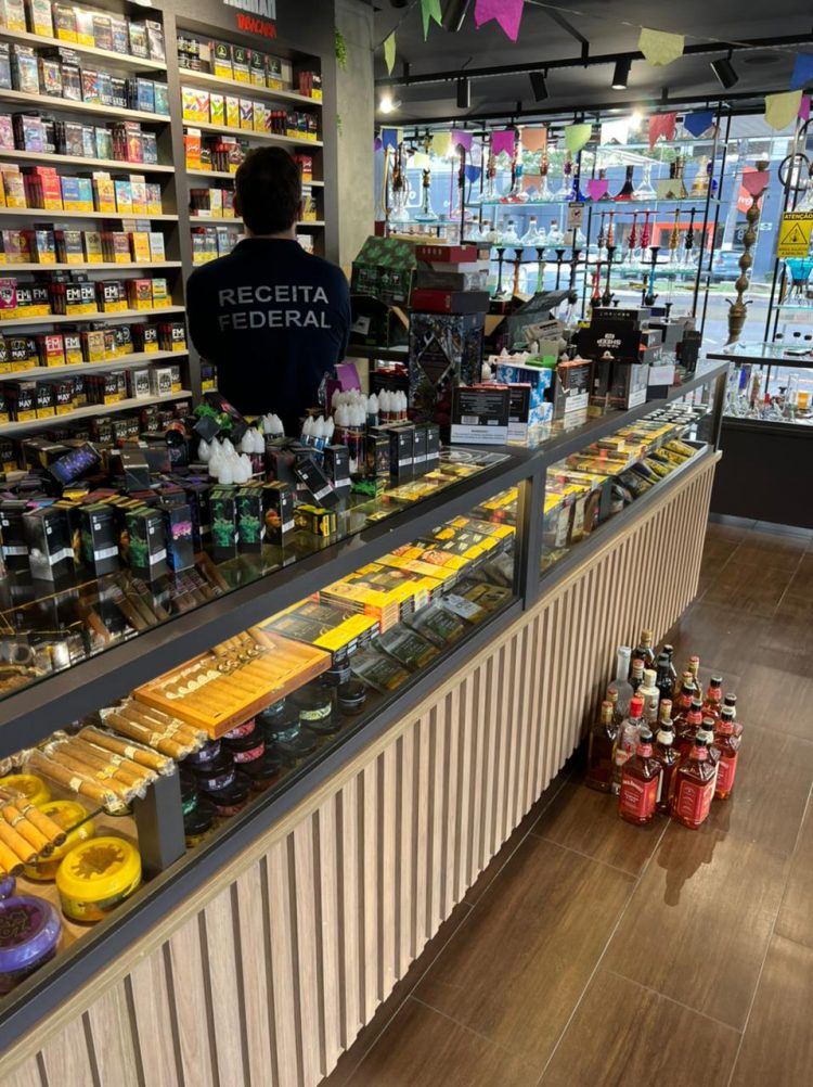 Receita Federal deflagra operação de combate ao contrabando de cigarros eletrônicos