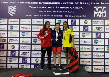 Atleta de Foz conquista medalha de ouro no Brasileiro Juvenil de Natação