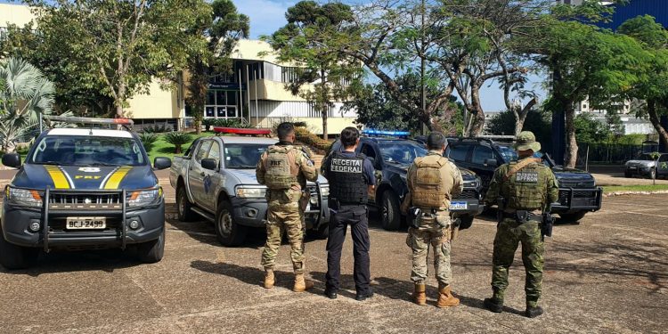 Ação integrada apreende mercadorias estrangeiras em Foz