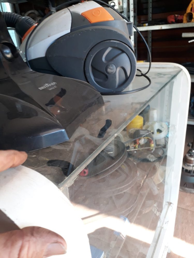 Comerciantes reclamam da poeira na Avenida General Meira e ameaçam bloqueio