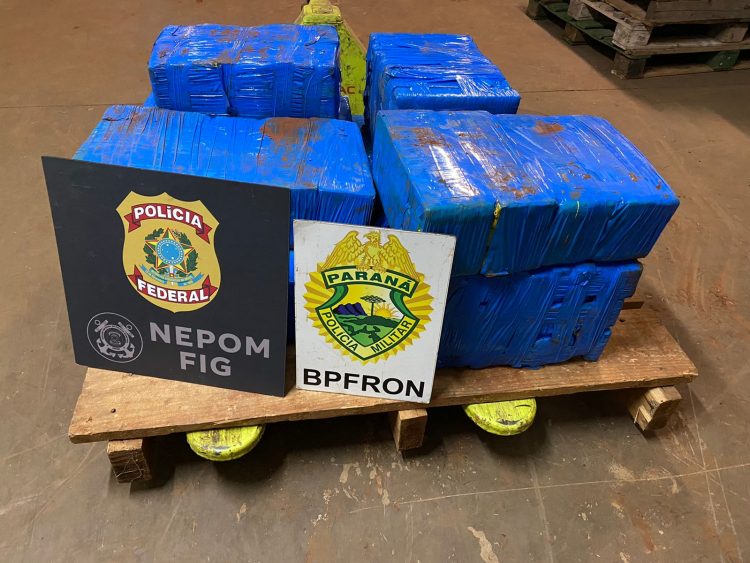 Embarcação com maconha é apreendida no Lago de Itaipu