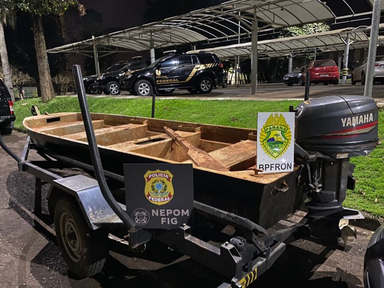 Embarcação com maconha é apreendida no Lago de Itaipu