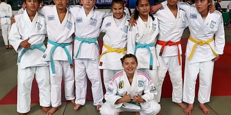 Judoca iguaçuense conquista medalha de ouro na fase final dos Jogos Escolares do Paraná