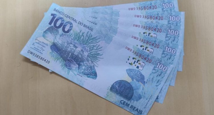Polícia Federal apreende dois mil reais em notas falsas