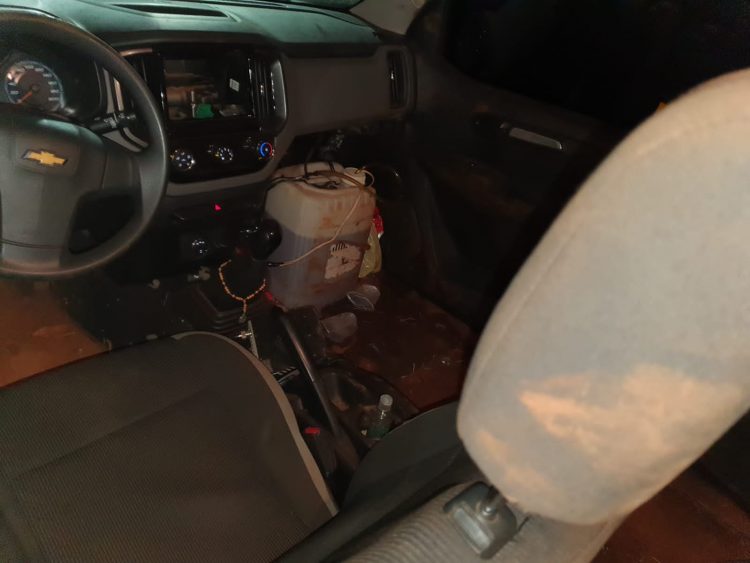 Veículos utilizados para contrabando e tráfico de drogas são apreendidos em Santa Helena