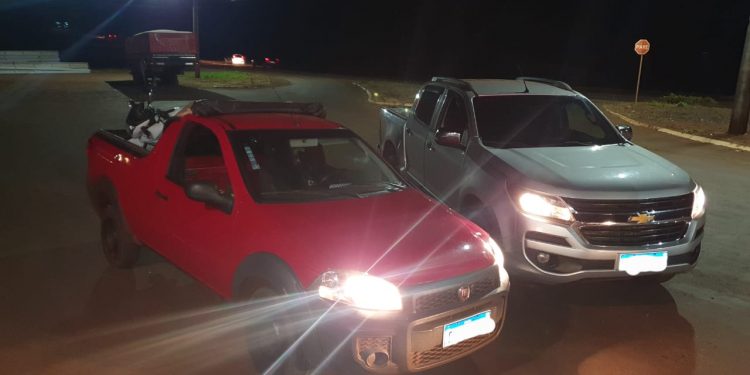 Veículos utilizados para contrabando e tráfico de drogas são apreendidos em Santa Helena