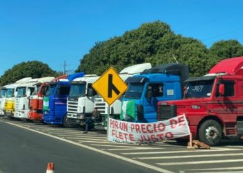 Transportadores paraguaios anunciam paralização após aumentos de combustível e pedágios