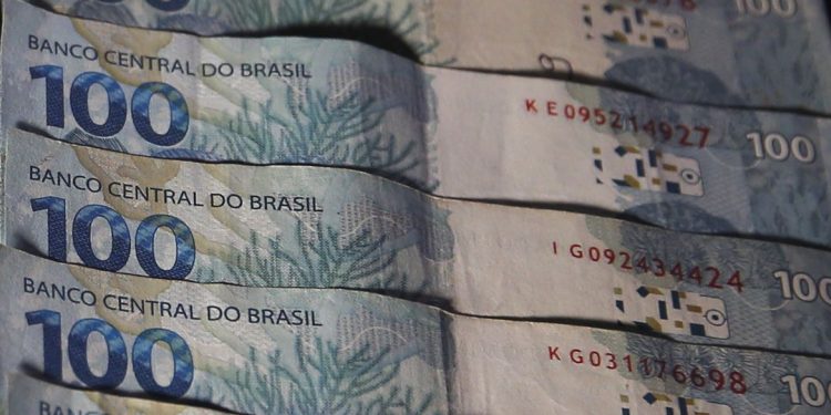 Beneficiários recebem hoje primeira parcela de julho do Auxílio Brasil