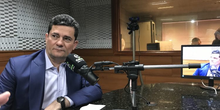 Moro diz que encontrou resistência dos Três Poderes no combate à corrupção enquanto ministro
