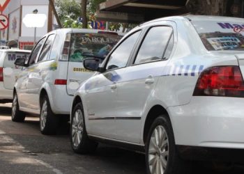MP libera R$ 10,9 bi para auxílios a caminhoneiros e taxistas