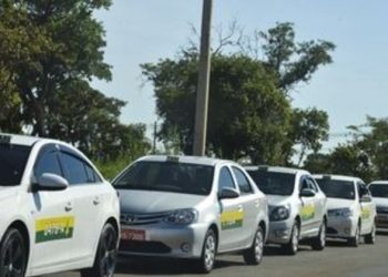 Governo dá prazo a prefeituras para que enviem cadastro de taxistas