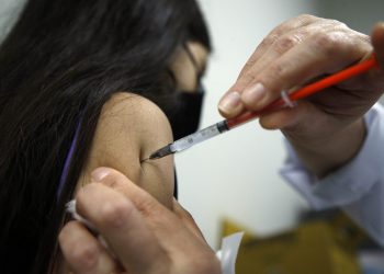 Unidades municipais de saúde farão mutirão de vacinação no Paraná neste sábado