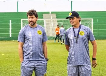Cascavel anuncia a saída do técnico Tcheco do comando da equipe