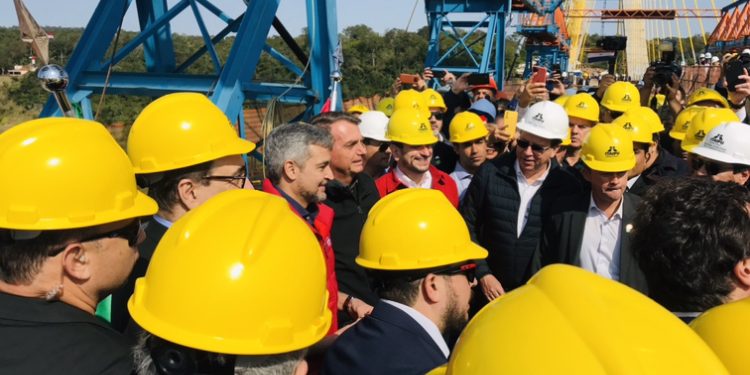 Bolsonaro diz a Rádio Cultura que nova ponte é símbolo de bom relacionamento