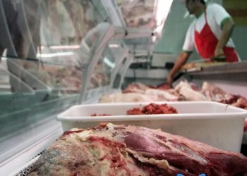 Carne argentina atrai brasileiros e paraguaios a Puerto Iguazú