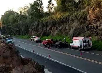 Acidente envolvendo dois carros e um caminhão deixa três vítimas feridas na BR 277 em Guaraniaçu