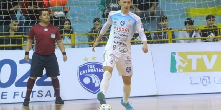 Prata da casa, Welinton Brandão marca seu primeiro gol na Liga Nacional