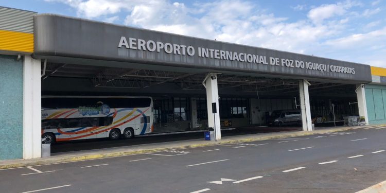 Aeroporto de Foz passa a ter voos regulares e diários para o Rio de Janeiro