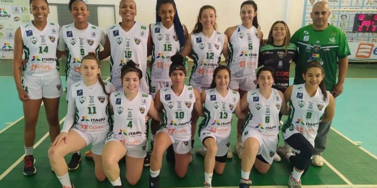 Foz Basquete mantém invencibilidade no Paranaense Adulto Feminino