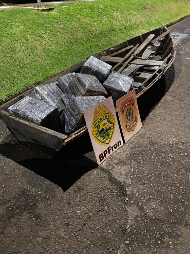 Embarcação carregada de maconha é apreendida pela PF e BPFRON