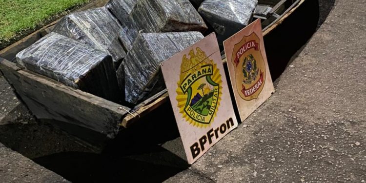 Embarcação carregada de maconha é apreendida pela PF e BPFRON