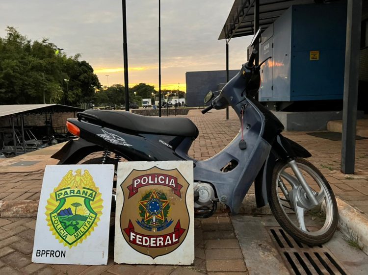 BPFRON e PF realizam apreensão de carregamento milionário com armas, cocaína e maconha